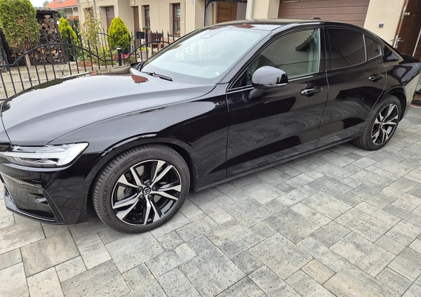 Volvo S60 cena 239000 przebieg: 9806, rok produkcji 2023 z Katowice małe 232